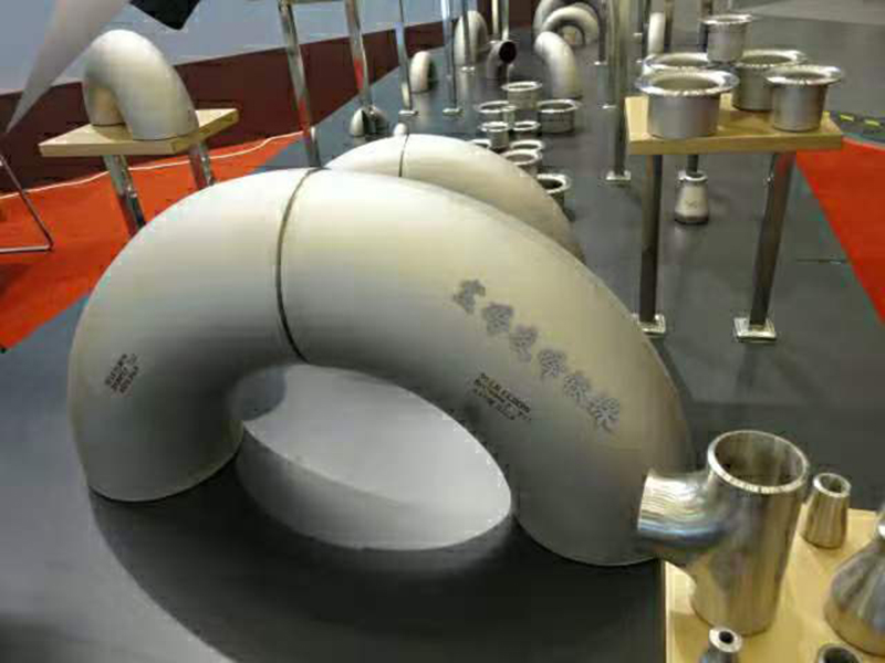 钛弯头